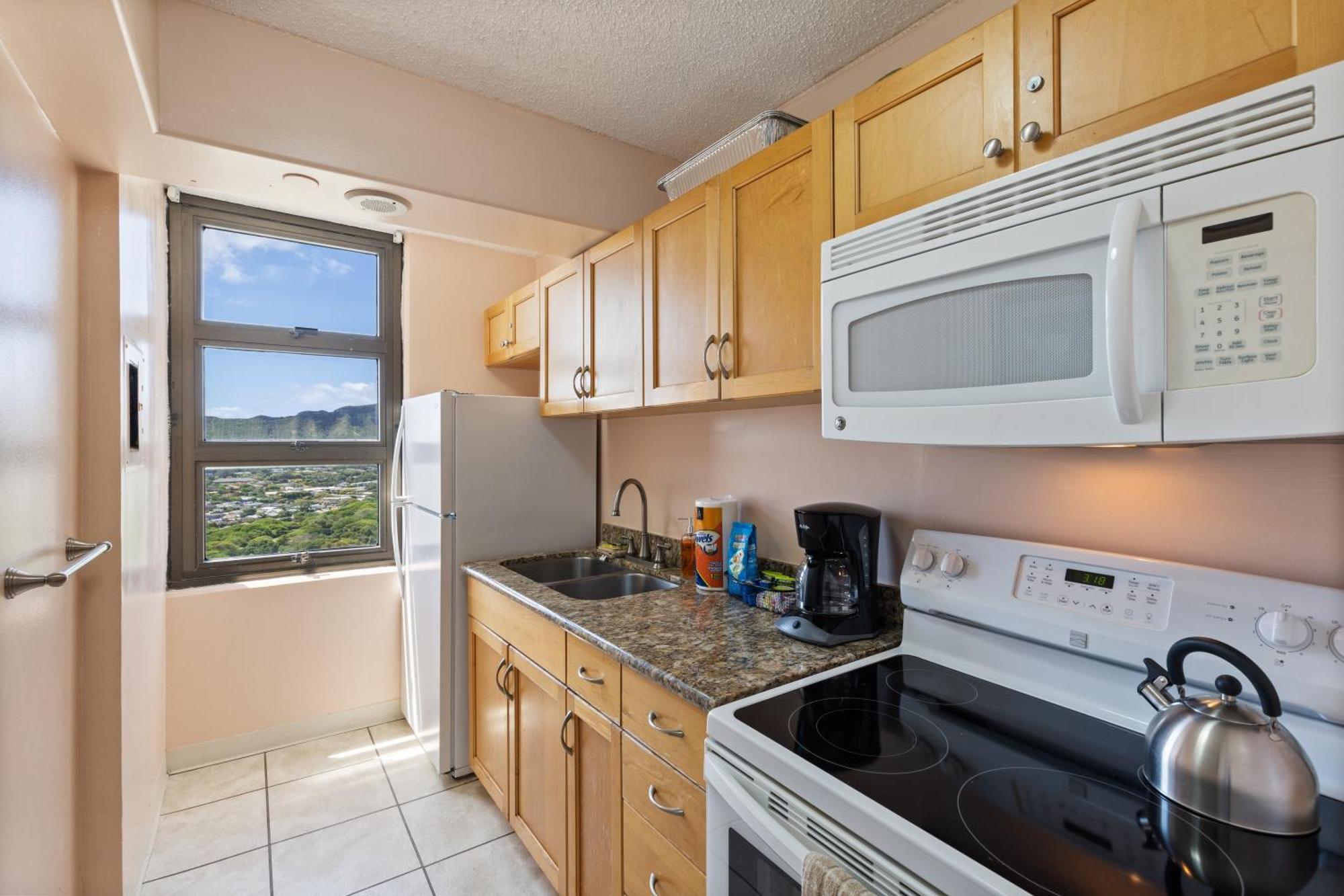Beautifully Renovated 32Nd Floor Deluxe Ocean View Waikiki Condo Condo هونولولو المظهر الخارجي الصورة